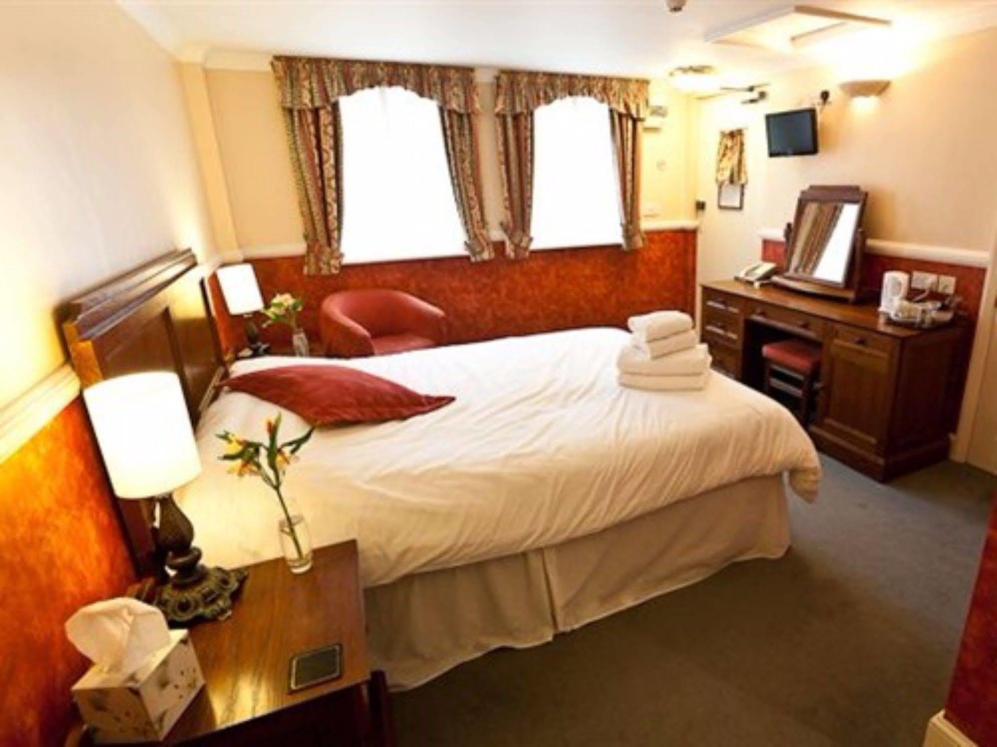 The Three Kings - Inn Bury St. Edmunds Esterno foto